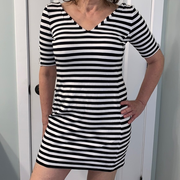 Banana Republic Striped Dress - Picture 2 of 7